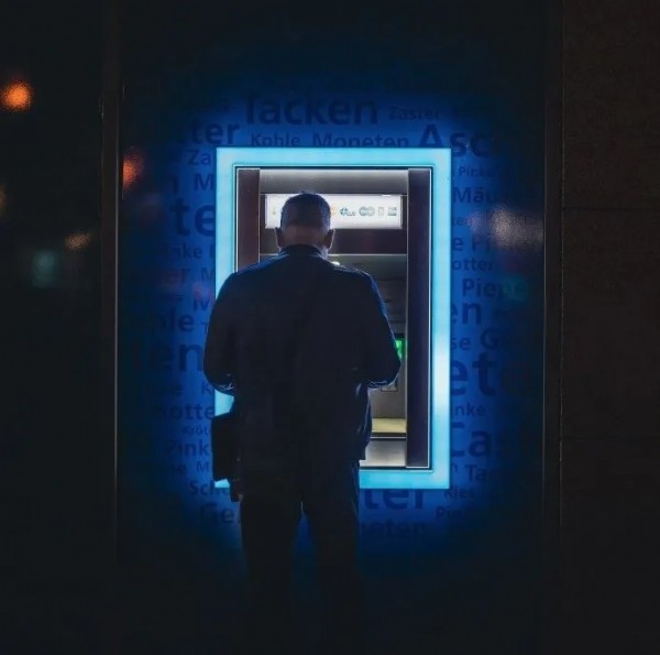 54 milyon TL'lik dev soygun! Polis adreslerden çuval çuval para topladı
